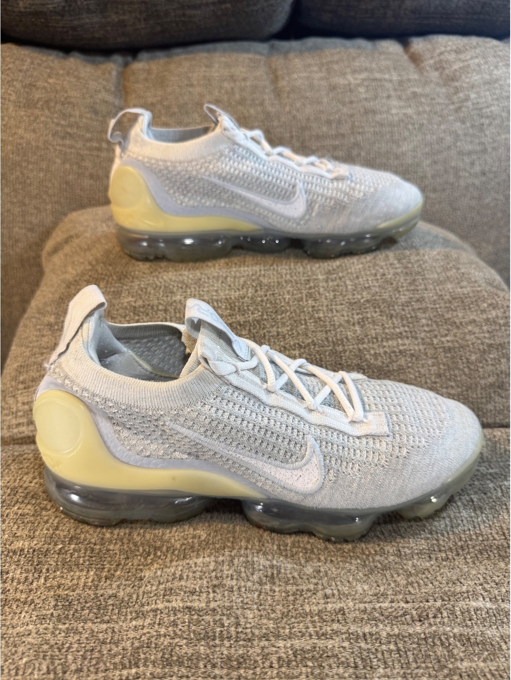 Nike Air VaporMax 2021 FK White Pure Platinum Sneakers Women’s Size 8